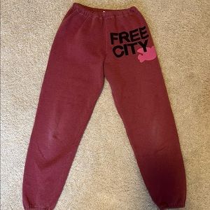 FreeCity Sweatpants